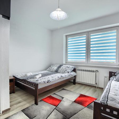 Ceglany Apartament Устшики-Дольне Экстерьер фото