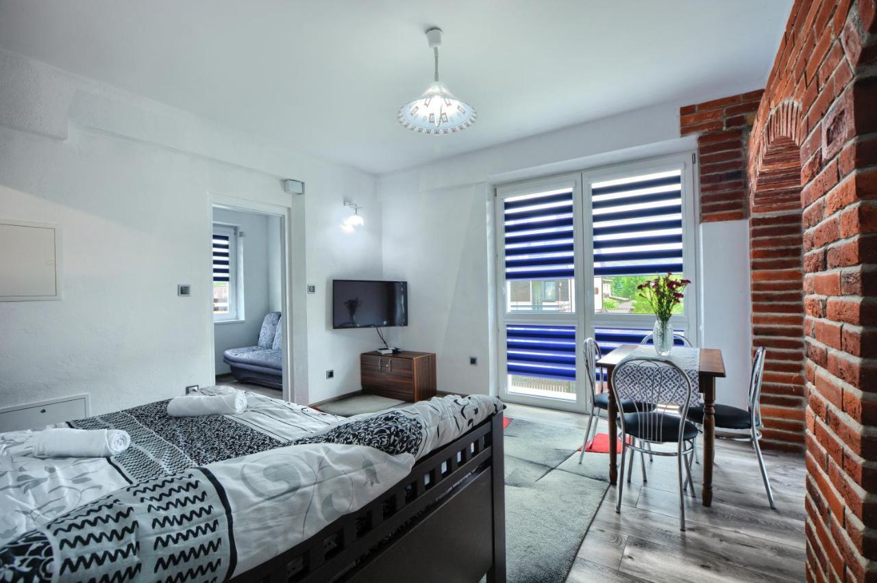 Ceglany Apartament Устшики-Дольне Экстерьер фото